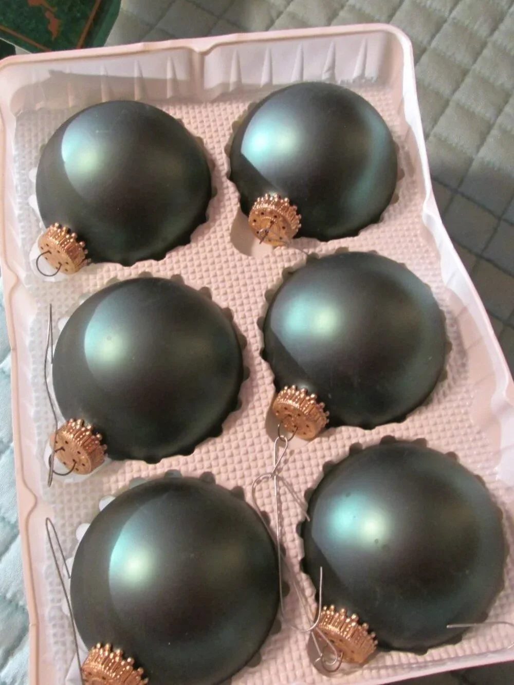 vintage krebs green hunter velvet ornaments in box elegant Krebs